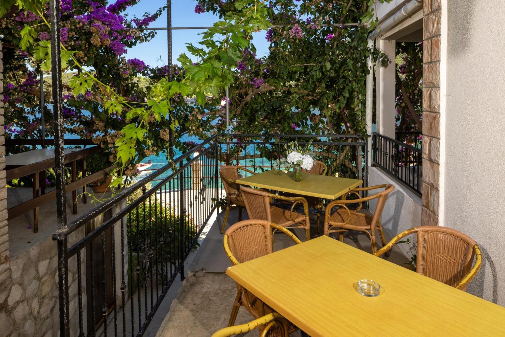 Apartmani Nikola Zastrazisce Exterior photo